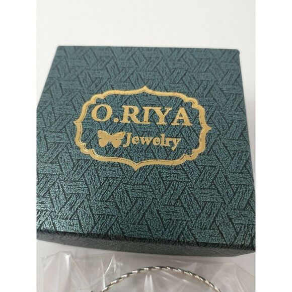 Wire Bangle Bracelet "It Takes a Big Heart..." - Picture 3 of 6